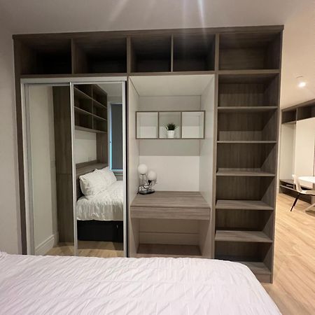 London Heathrow Airport Apartment Voyager House Terminal 12345 - Ev Electric And Parking Available! Hillingdon Eksteriør billede